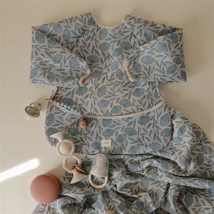 Mushie langerma smekkur - Blue Flowers